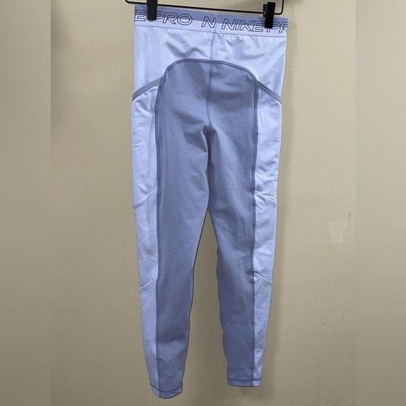 Nike Women's Pro High-Waisted 7/8 Training Leggings in Purple Size Small - Picture 2 of 9